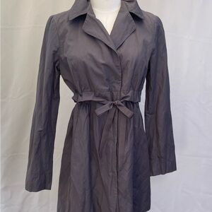 Ann Taylor LOFT‎ Trench Coat size 4, slate grey, cinched waist tie